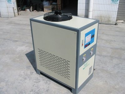 冷气漏水怎么解决